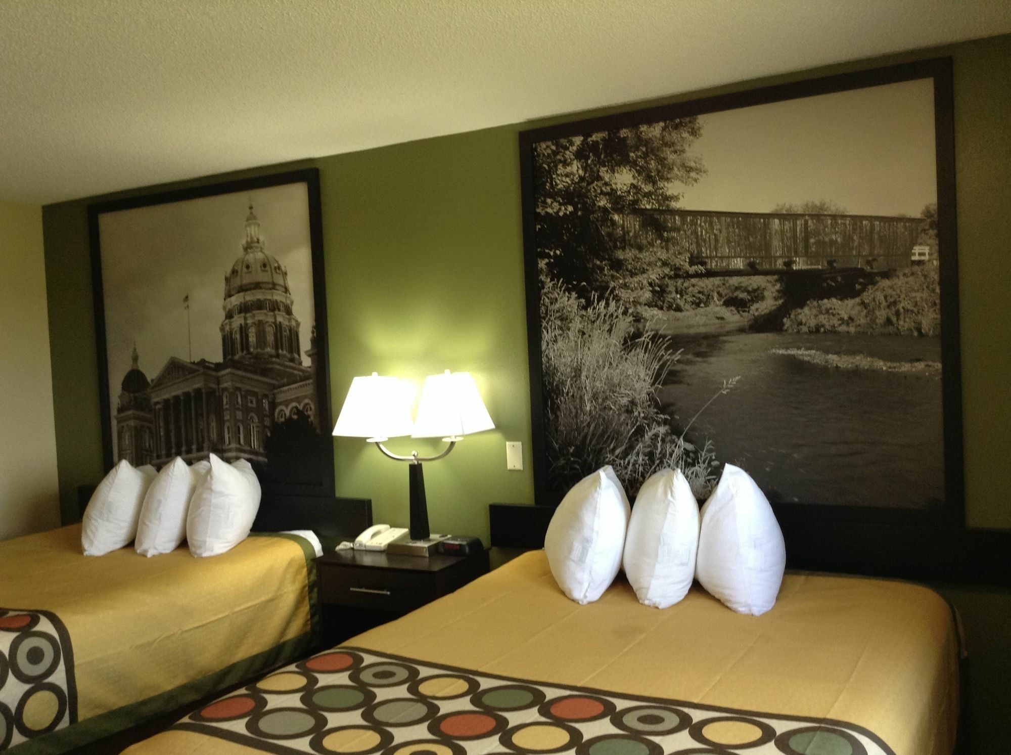 Super 8 By Wyndham Grinnell Ia Kültér fotó